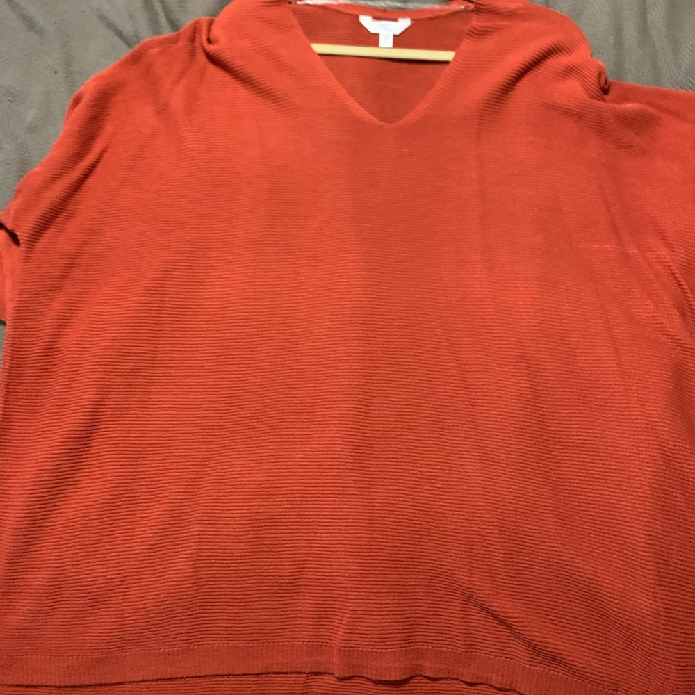Short sleeve sweater